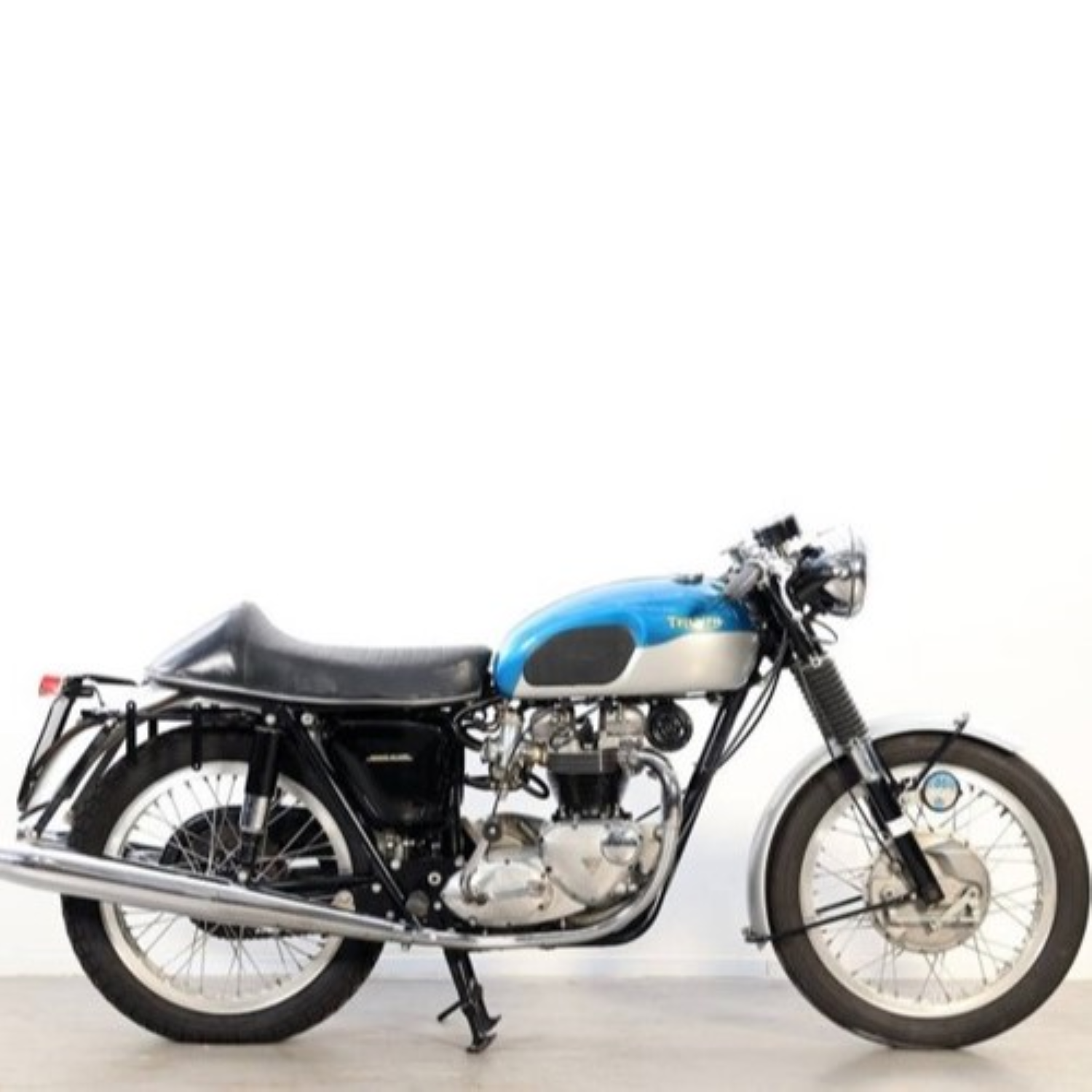 Triumph Pacific Blue (1960s) Paint Product
